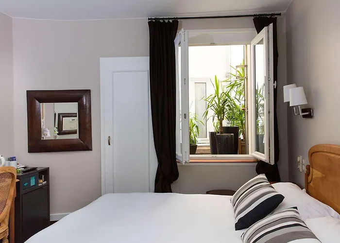 Hotel Western Aramis Saint Germain 3*
