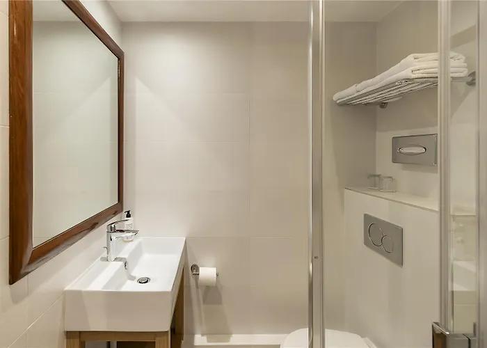 Hotel Western Aramis Saint Germain 3*